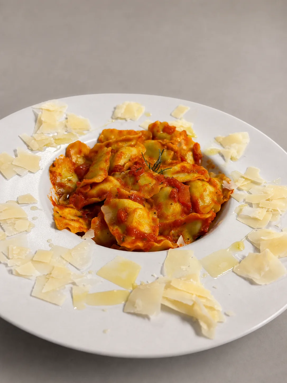 Ravioli al pomodoro