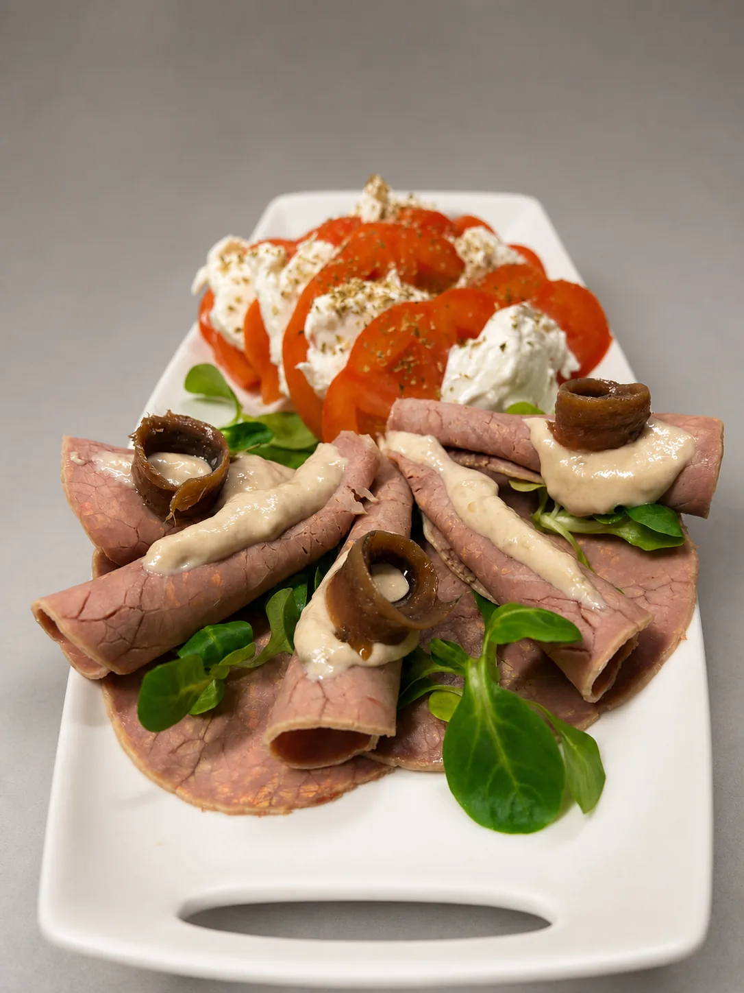 Carne con caprese